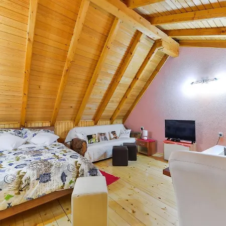 Holiday home Cosy Holiday In With Swimming Pool *